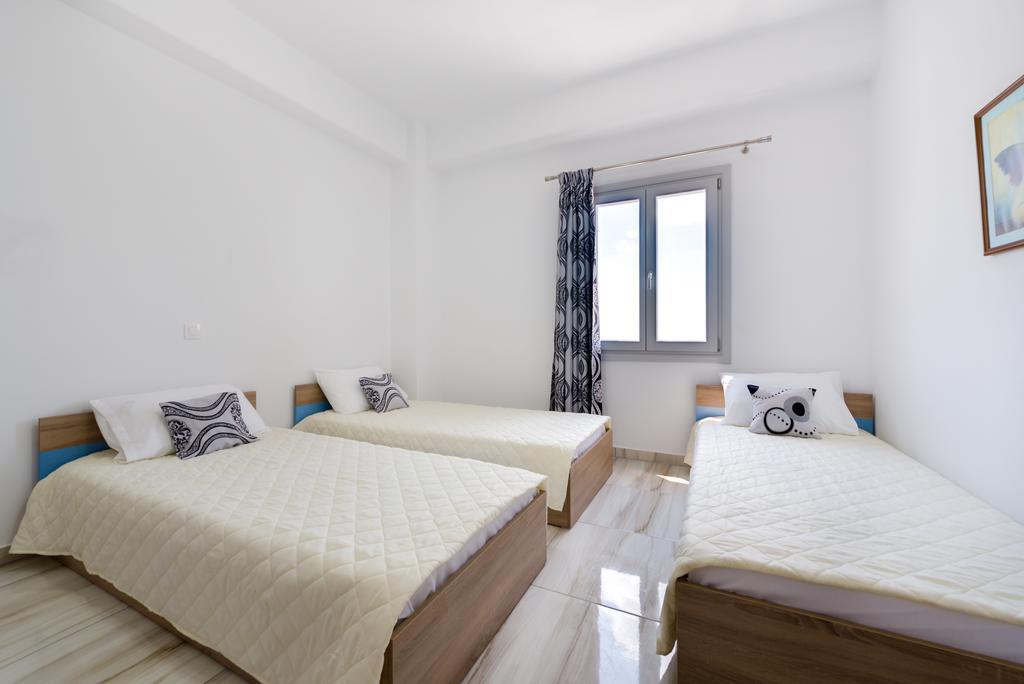 Sun View Villas Pýrgos Esterno foto